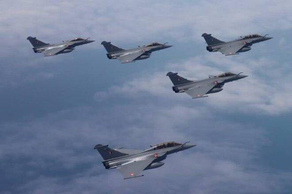 India to buy 26 Rafale jets, 3 subs for Indian Navy 